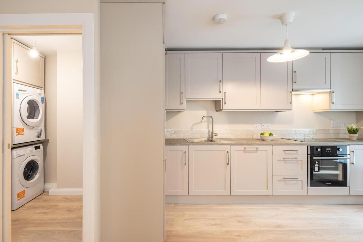 Apartment 1st Floor Stylish 2-bed *