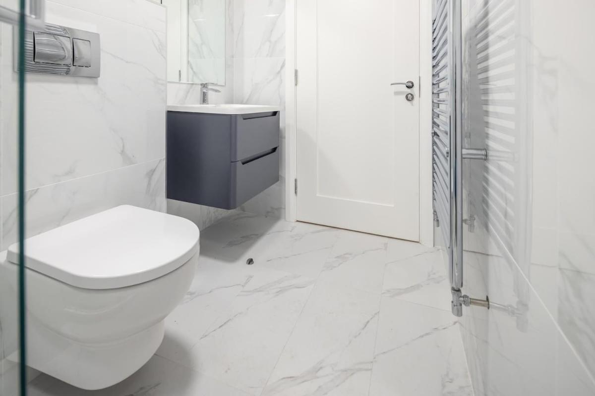 Apartment 1st Floor Stylish 2-bed Drogheda